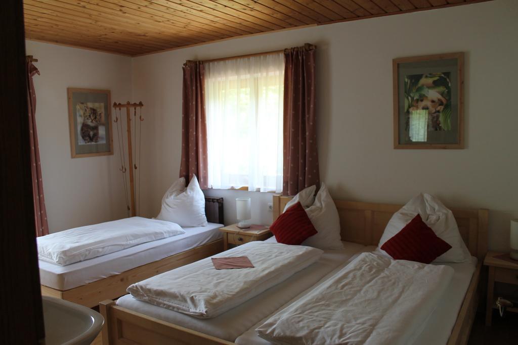 Villa Bauernhof Familie Knoblechner Nussdorf am Attersee Habitación foto